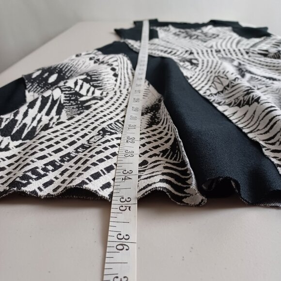 Le Lis Blanc Abstract Print Swing Dress - Picture 13 of 16